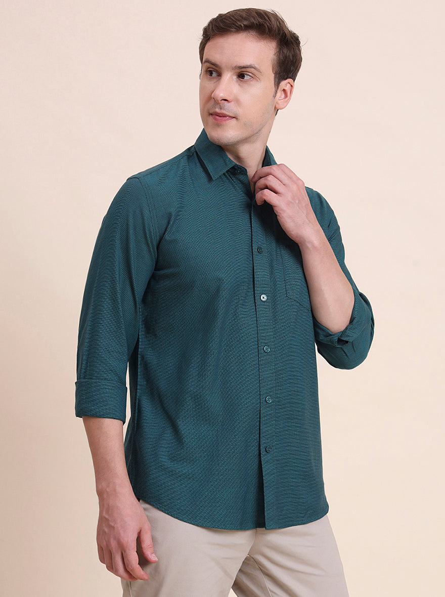 Green Solid Tailored Fit Semi Casual Shirt | JadeBlue