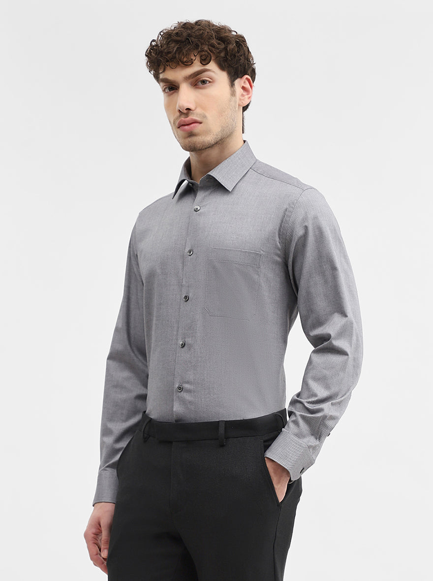 Dark Grey Solid Regular Fit Formal Shirt | JadeBlue