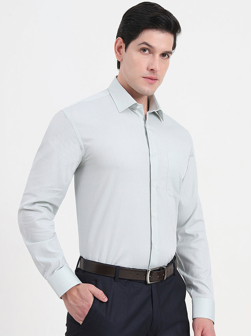 Pista Green Solid Regular Fit Formal Shirt | JadeBlue