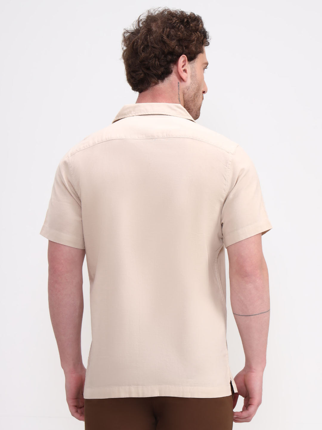 Beige Solid Slim Fit Casual Shirt | JadeBlue