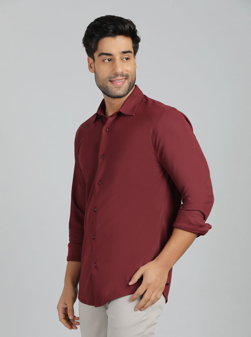 Maroon Solid Slim Fit Casual Shirt | JadeBlue