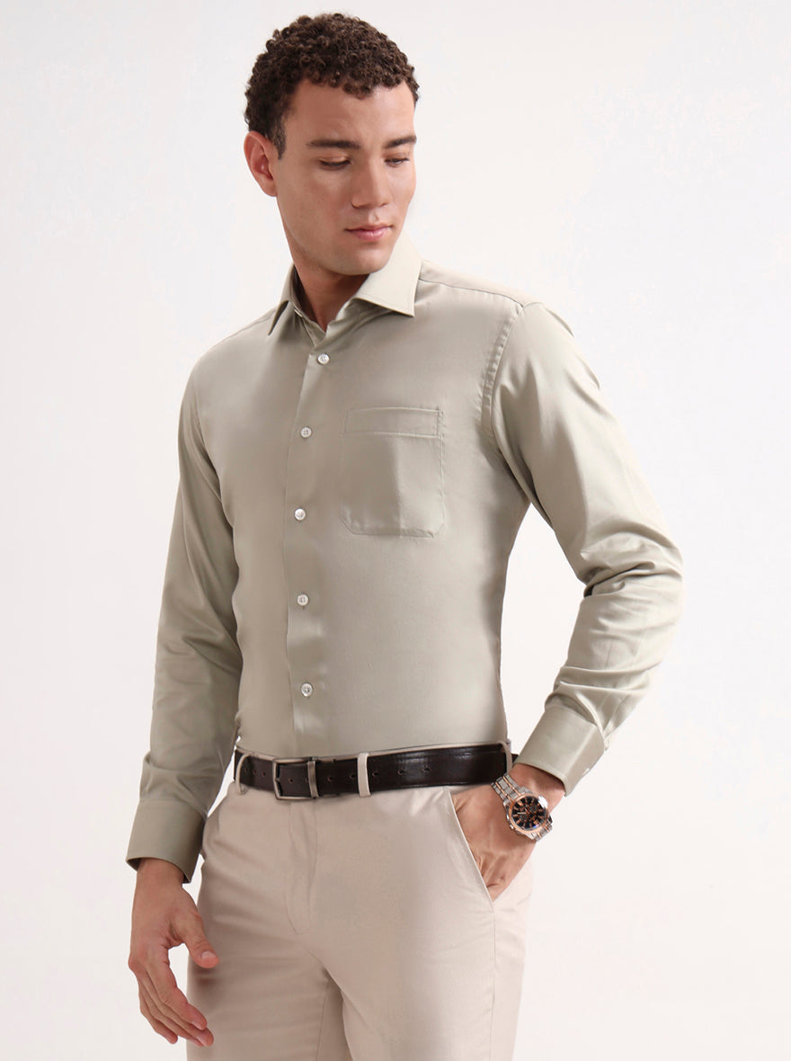 Light Pista Solid Slim Fit Formal Shirt | JadeBlue Super Luxe