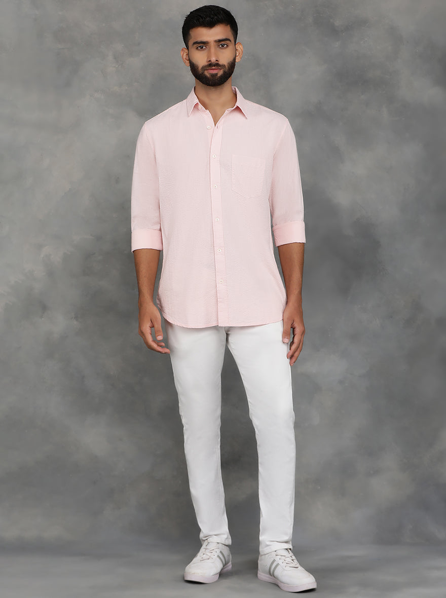 Light Pink Solid Slim Fit Casual Shirt | JadeBlue