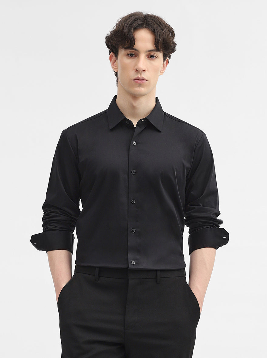 Black Solid Slim Fit Casual Shirt | JadeBlue