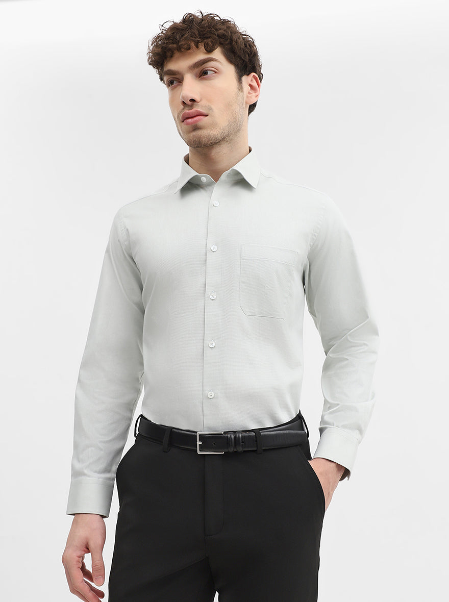 Pista Solid Regular Fit Formal Shirt | JadeBlue