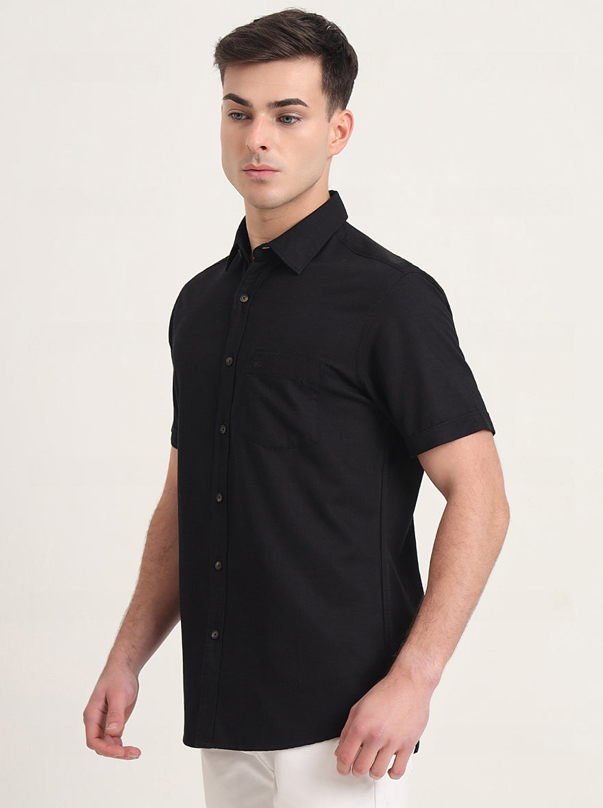 Black Solid Slim Fit Casual Shirt | JadeBlue