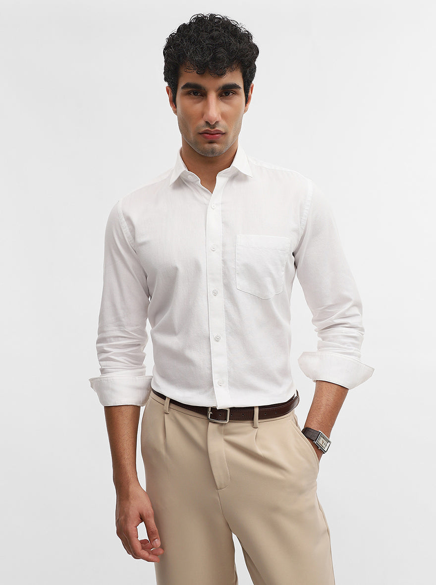 White Solid Smart Fit Semi Casual Shirt | JadeBlue