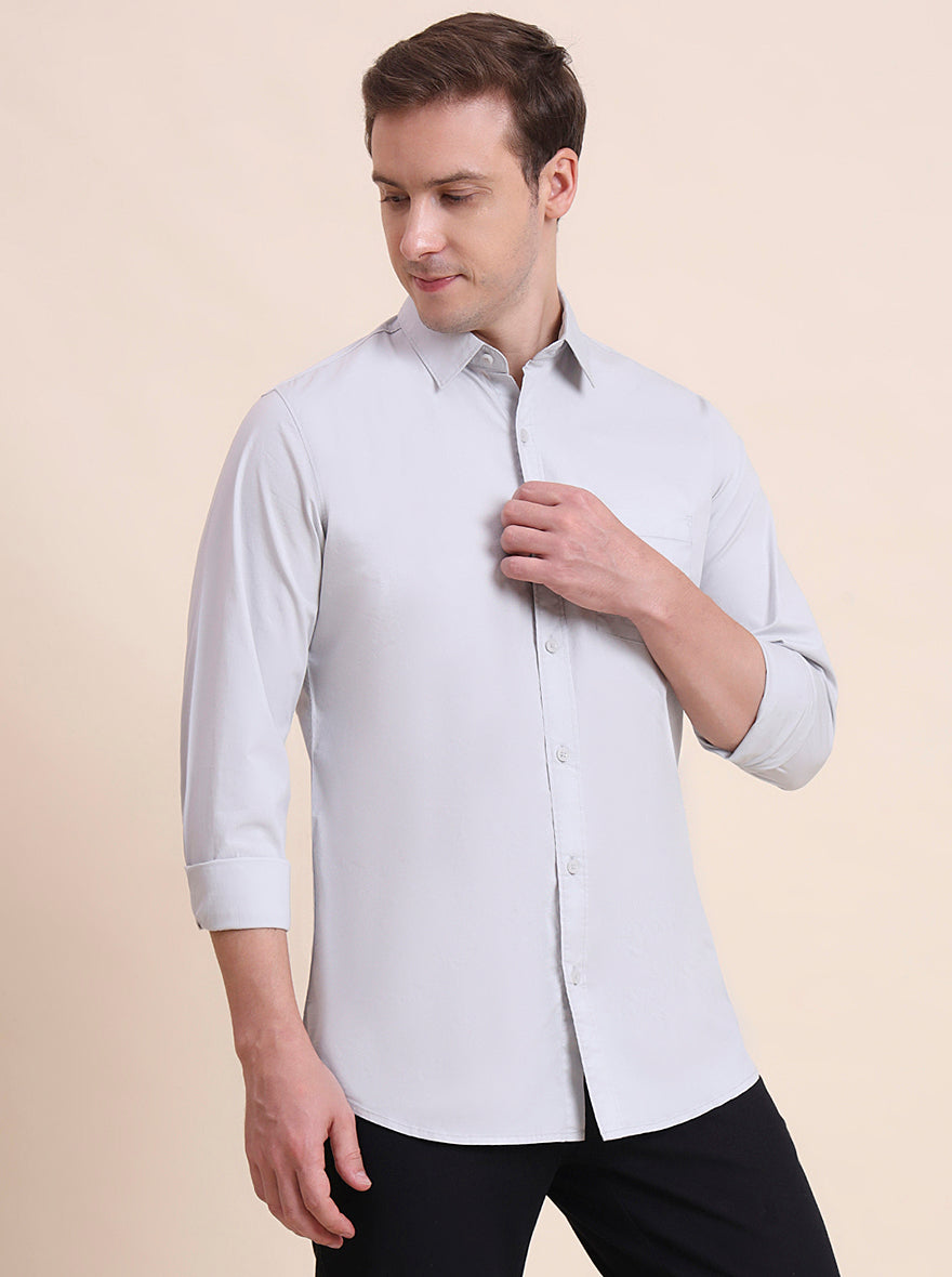 Light Grey Solid Slim Fit Casual Shirt | JadeBlue