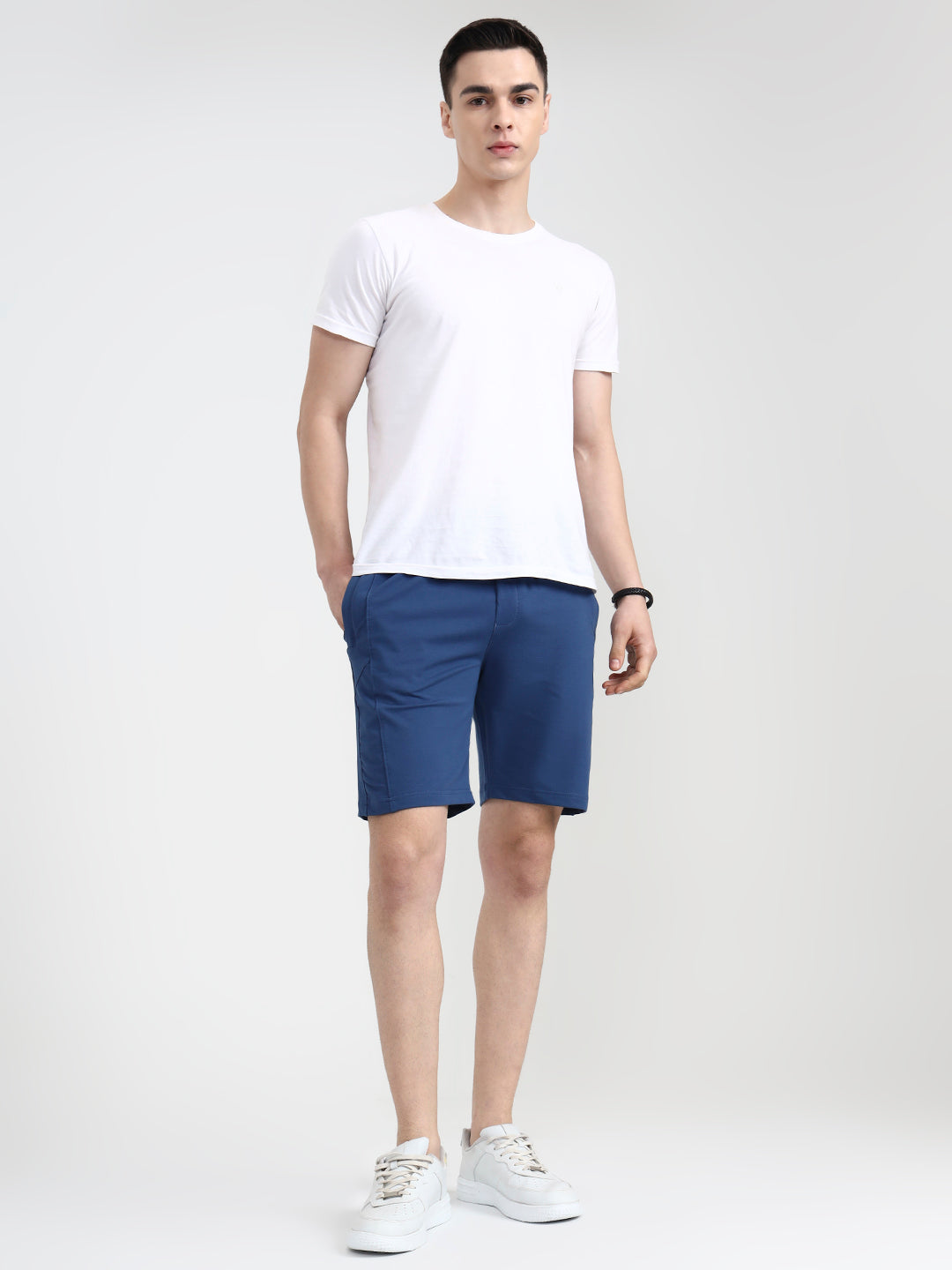 Indigo Blue Solid Slim Fit Shorts | JadeBlue