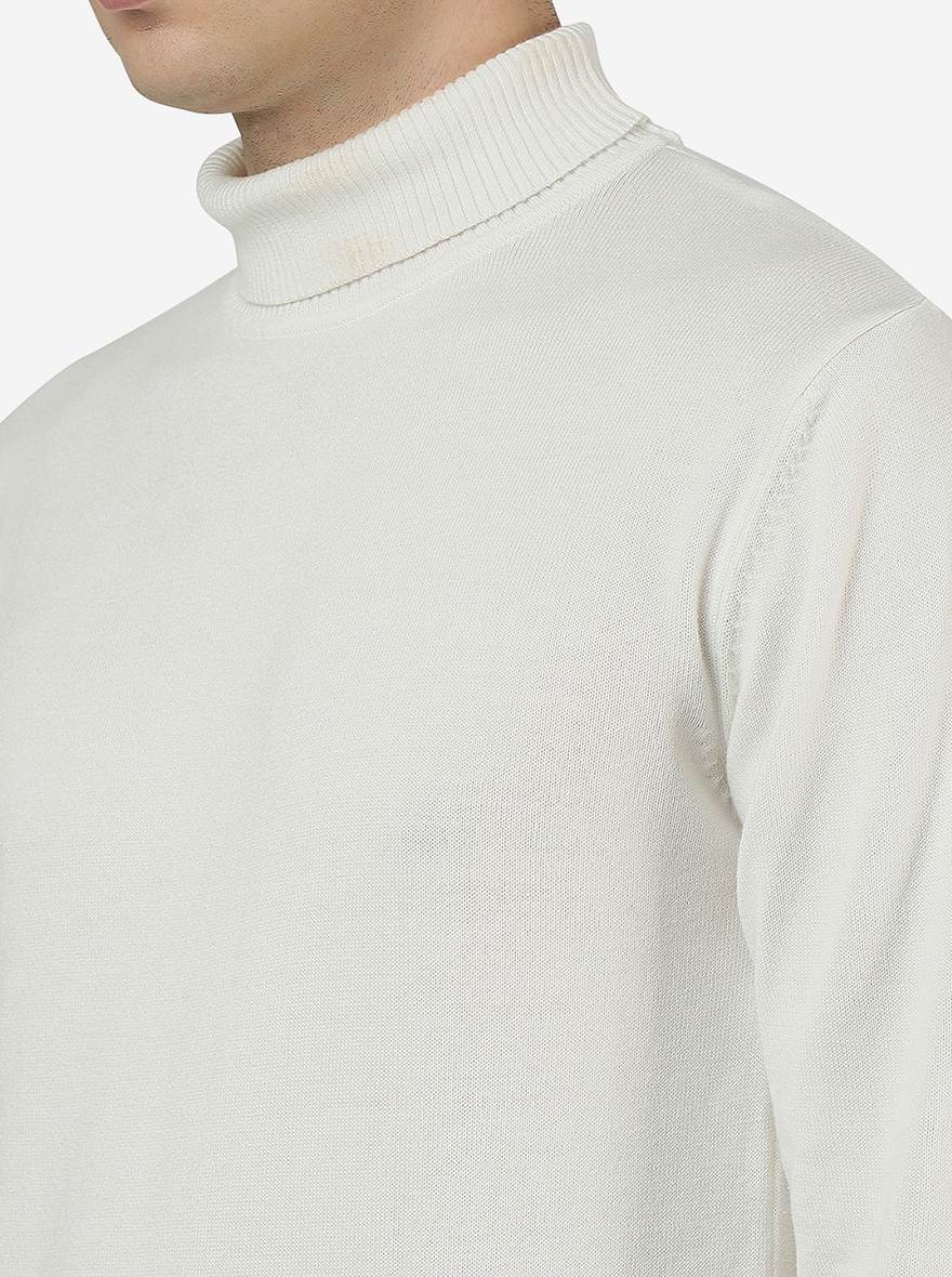 Off White Solid Slim Fit Winter T-Shirt | JadeBlue