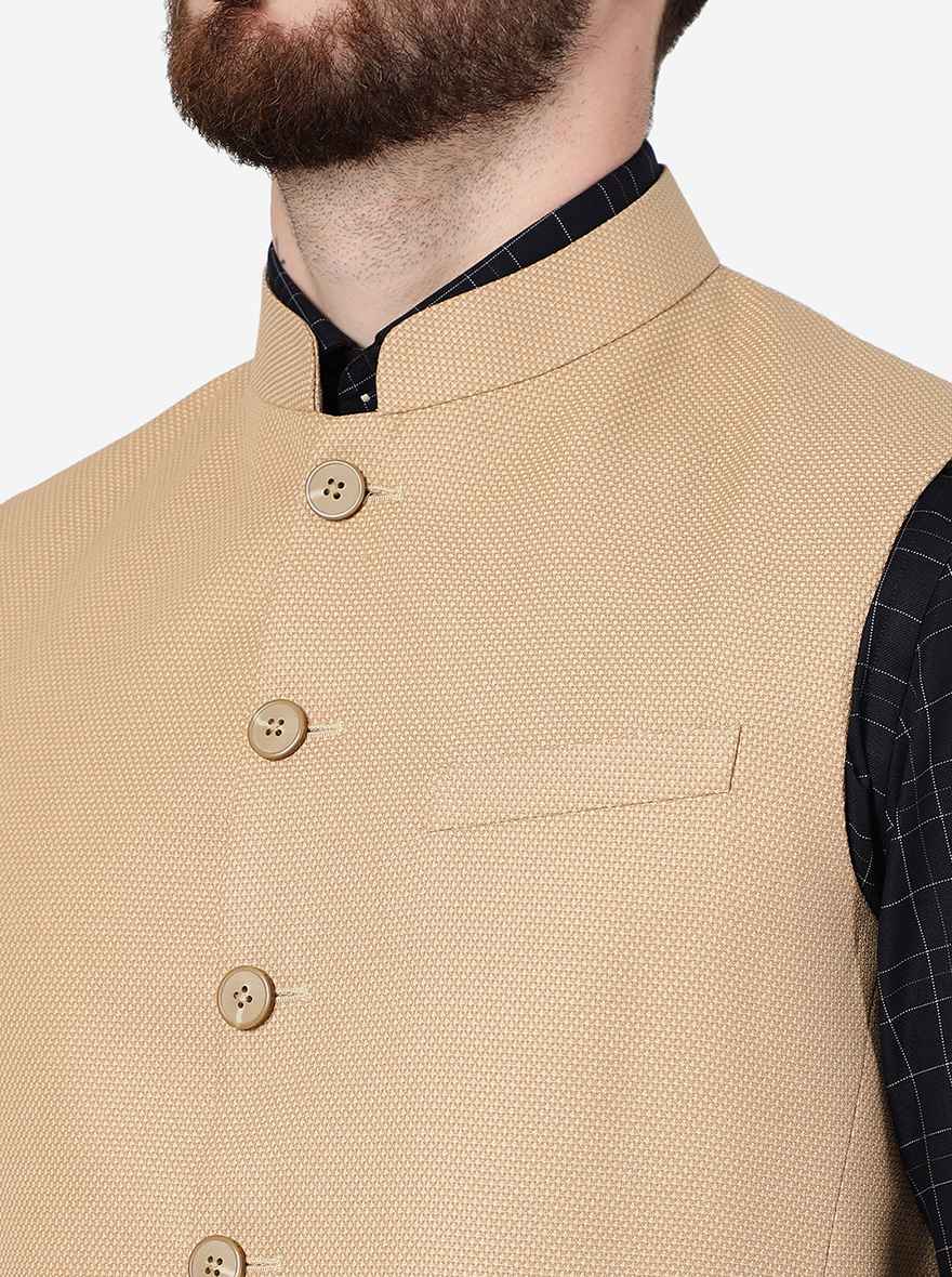 Khaki Solid Regular Fit Modi Jacket | JadeBlue