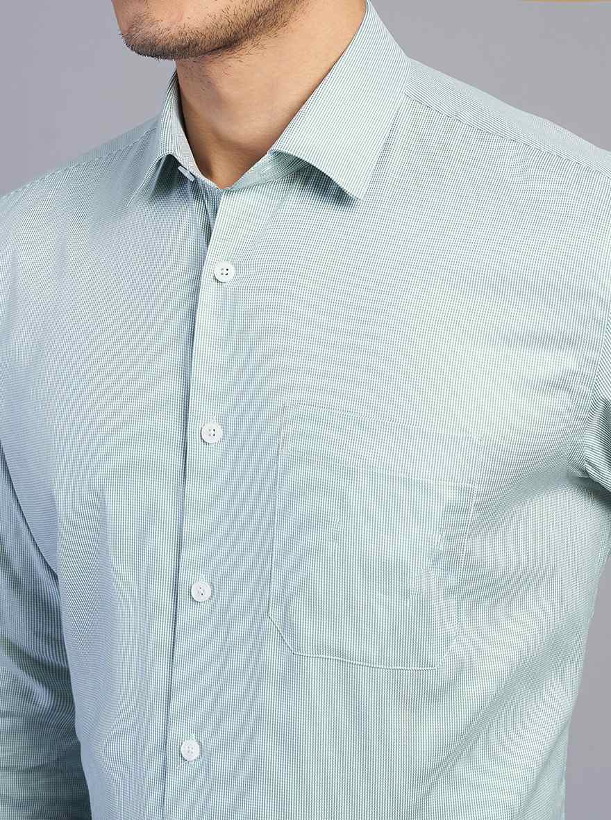 Green Solid Regular Fit Formal Shirt | JadeBlue
