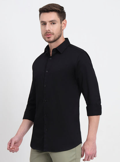 Black Solid Slim Fit Casual Shirt | JadeBlue