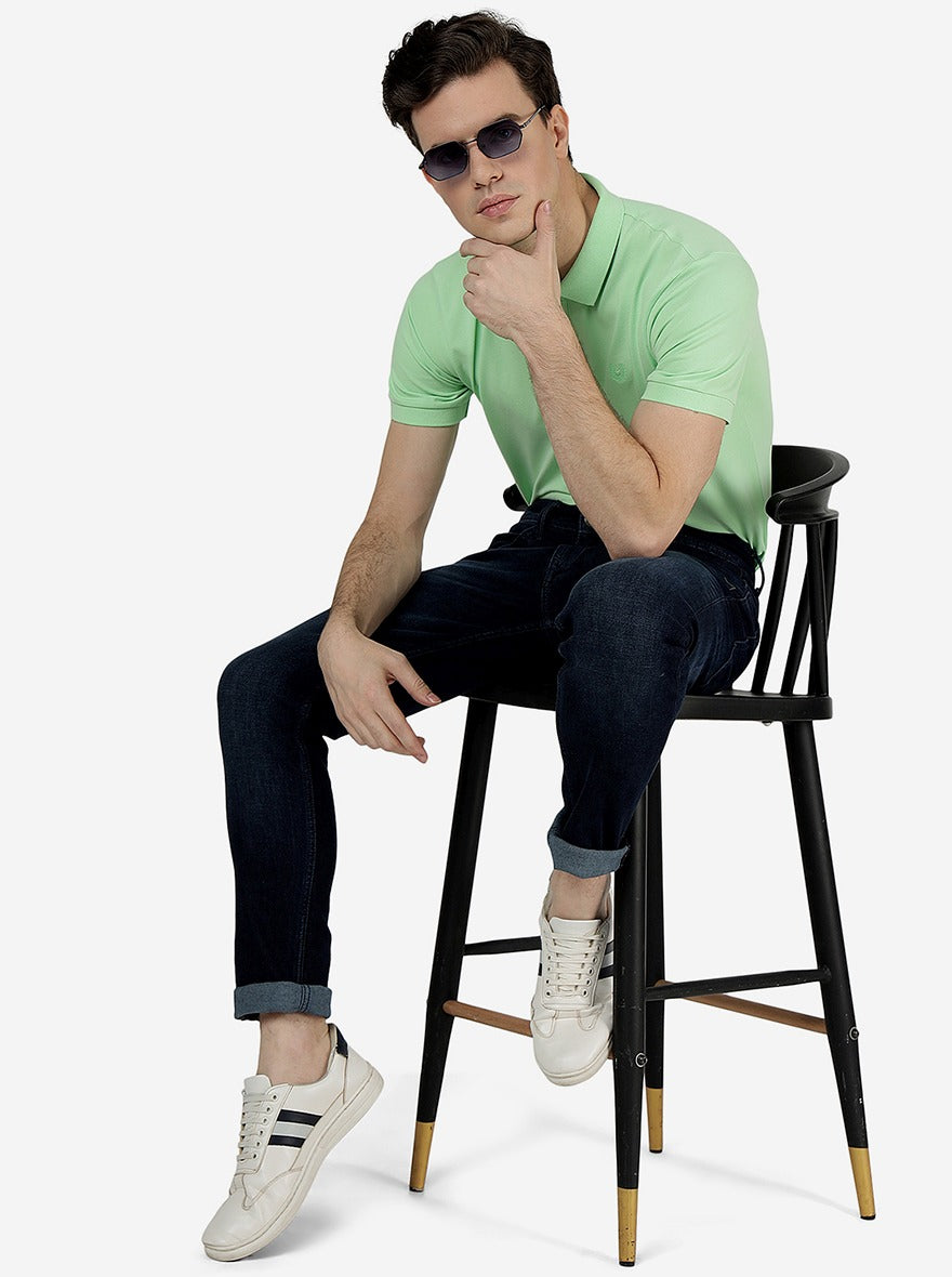 Navy Blue Solid Slim Fit Jeans | JadeBlue
