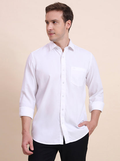 White Solid Tailored Fit Semi Casual Shirt | JadeBlue