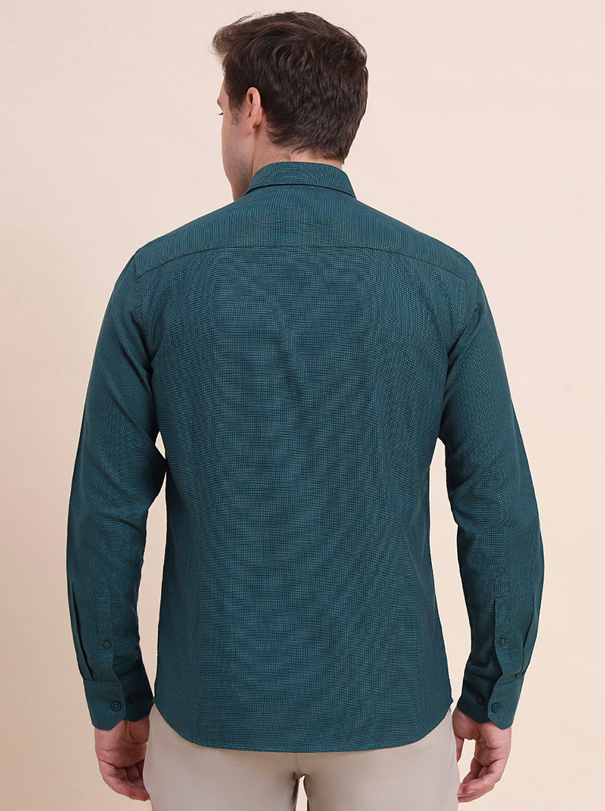 Green Solid Tailored Fit Semi Casual Shirt | JadeBlue