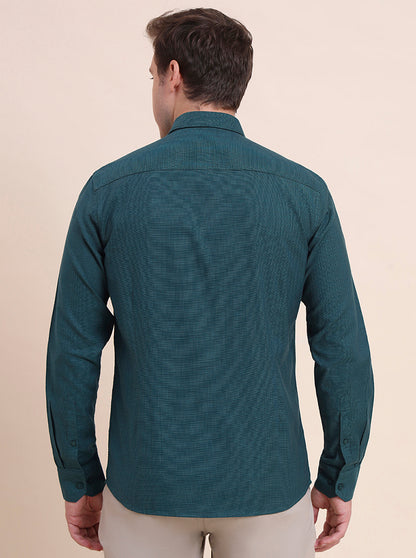Green Solid Tailored Fit Semi Casual Shirt | JadeBlue