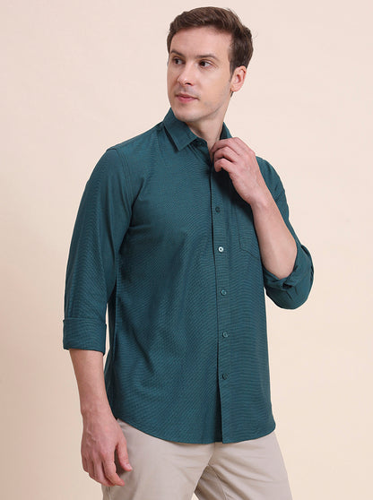 Green Solid Tailored Fit Semi Casual Shirt | JadeBlue