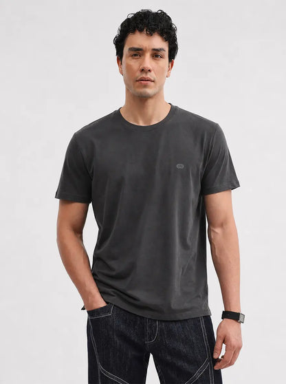 Dark Grey Solid Slim Fit T-Shirt | JadeBlue