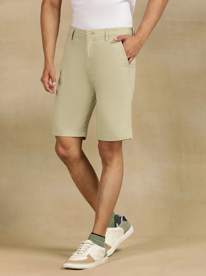Pista Green Solid Slim Fit Shorts | JadeBlue