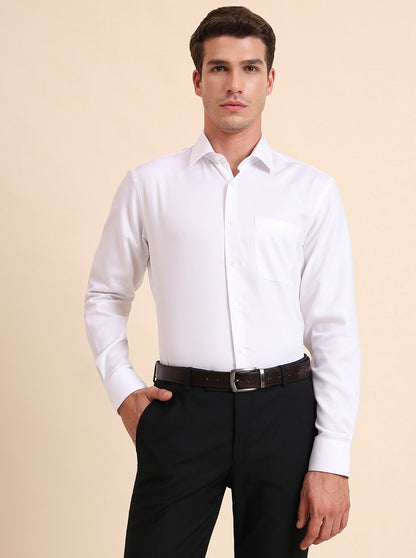 White Solid Regular Fit Formal Shirt | JadeBlue