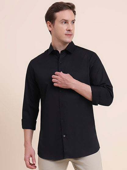 Black Solid Slim Fit Casual Shirt | JadeBlue