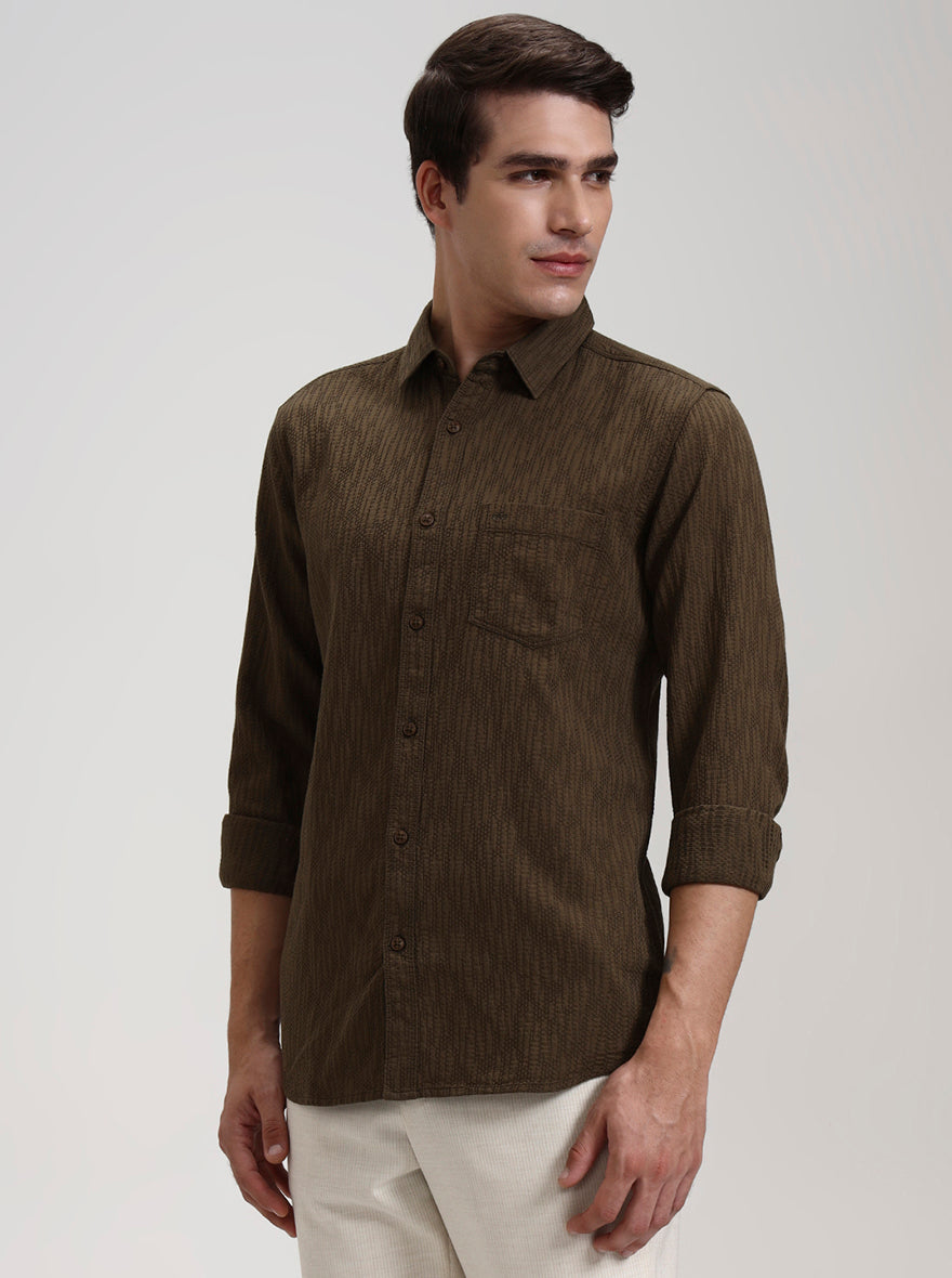 Brown Solid Slim Fit Casual Shirt | JadeBlue