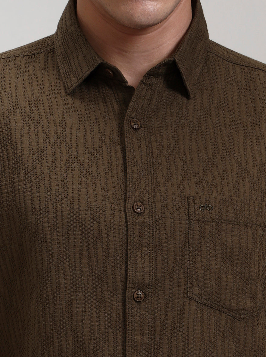 Brown Solid Slim Fit Casual Shirt | JadeBlue