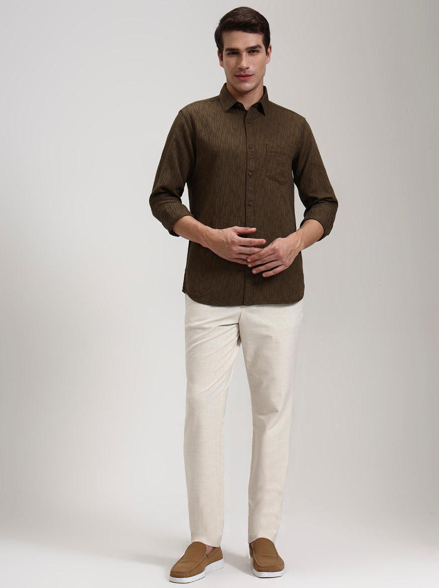 Brown Solid Slim Fit Casual Shirt | JadeBlue