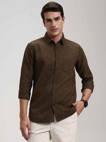 Brown Solid Slim Fit Casual Shirt | JadeBlue