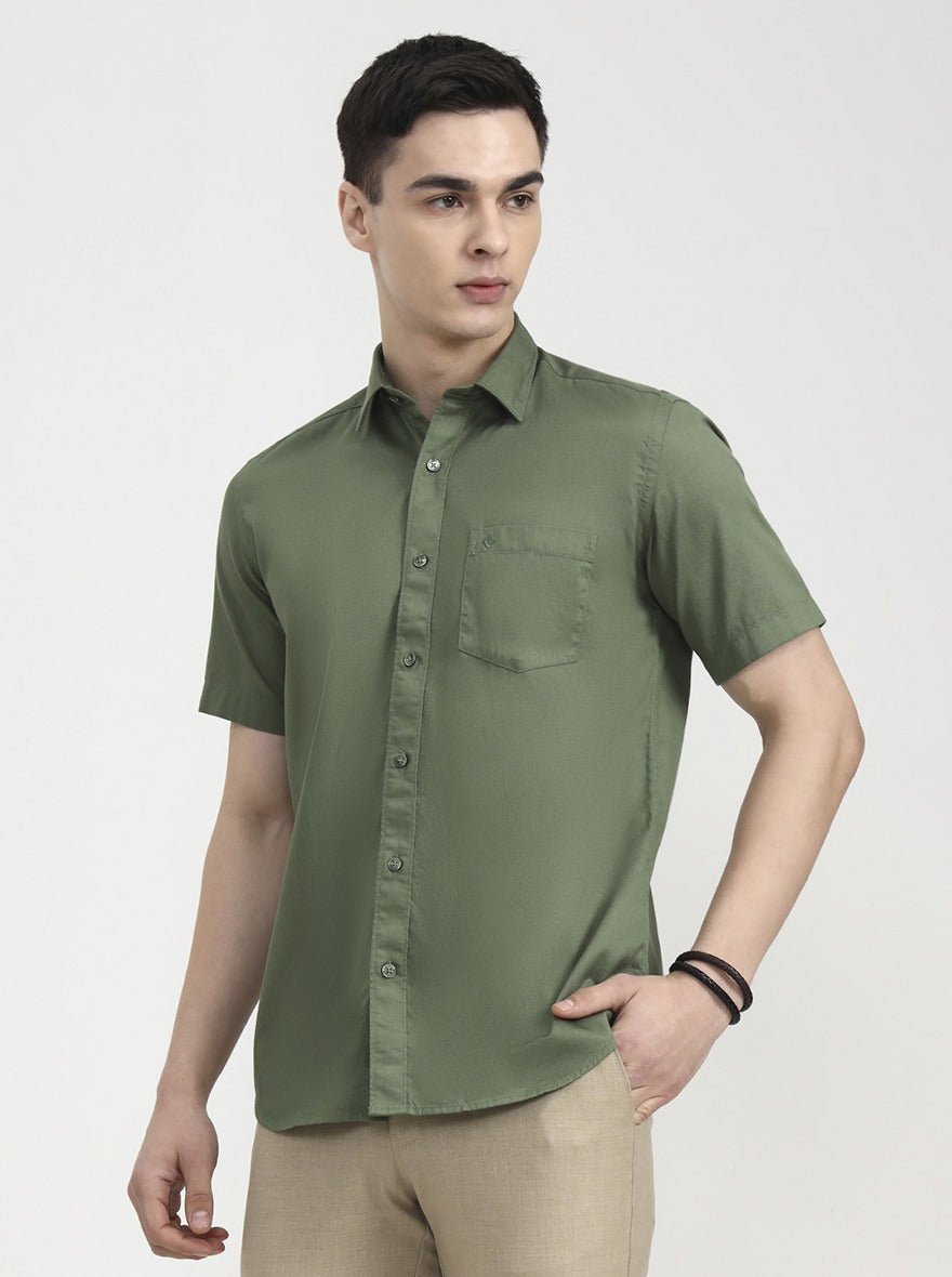 Green Solid Smart Fit Semi Casual Shirt | Greenfibre