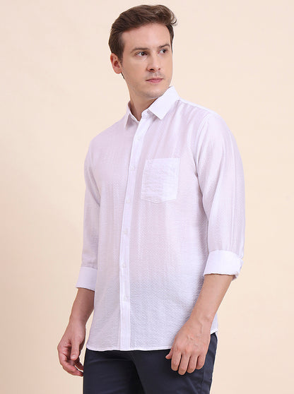 White Solid Slim Fit Casual Shirt | JadeBlue
