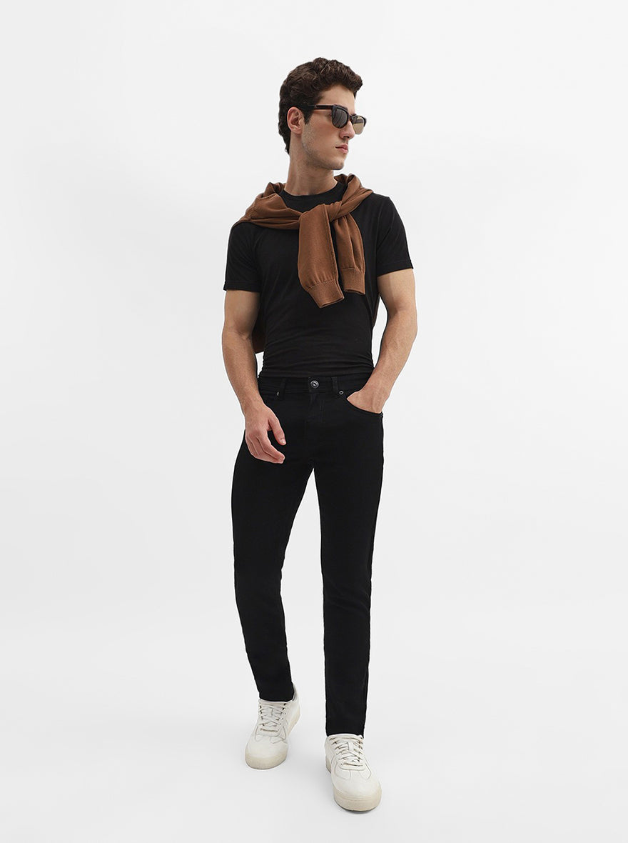 Jet Black Solid Narrow Fit Jeans | Greenfibre