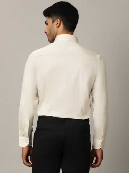 Off White Solid Slim Fit Formal Shirt | Metal