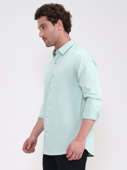 Light Green Solid Slim Fit Casual Shirt | JadeBlue