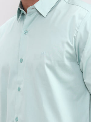 Light Green Solid Slim Fit Casual Shirt | JadeBlue