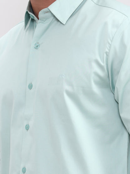 Light Green Solid Slim Fit Casual Shirt | JadeBlue