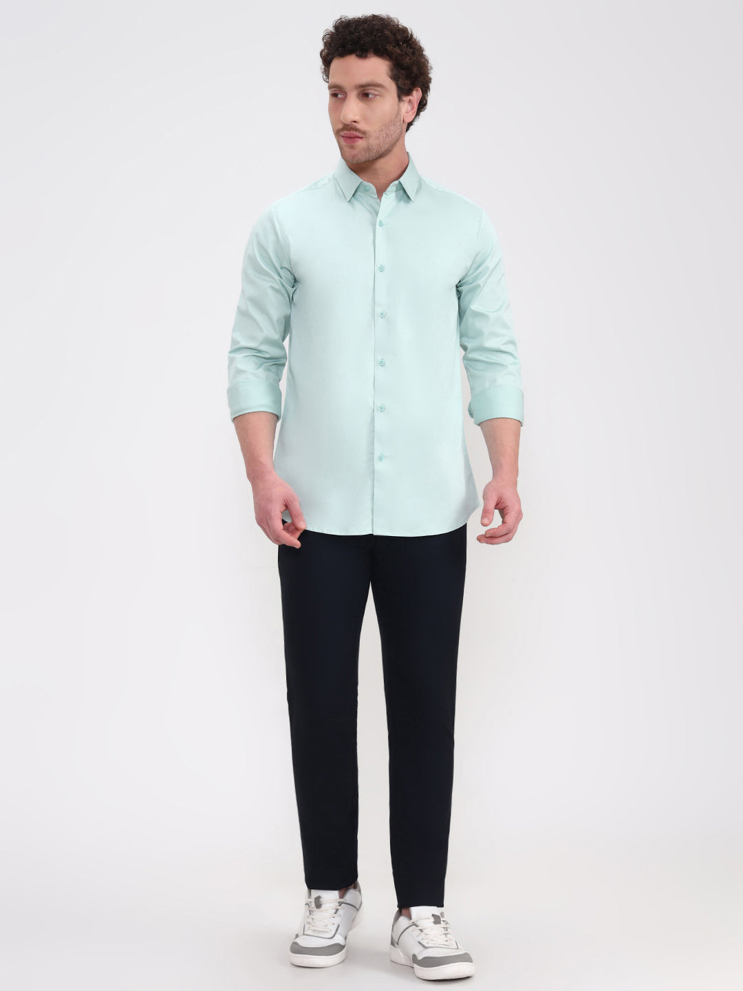 Light Green Solid Slim Fit Casual Shirt | JadeBlue