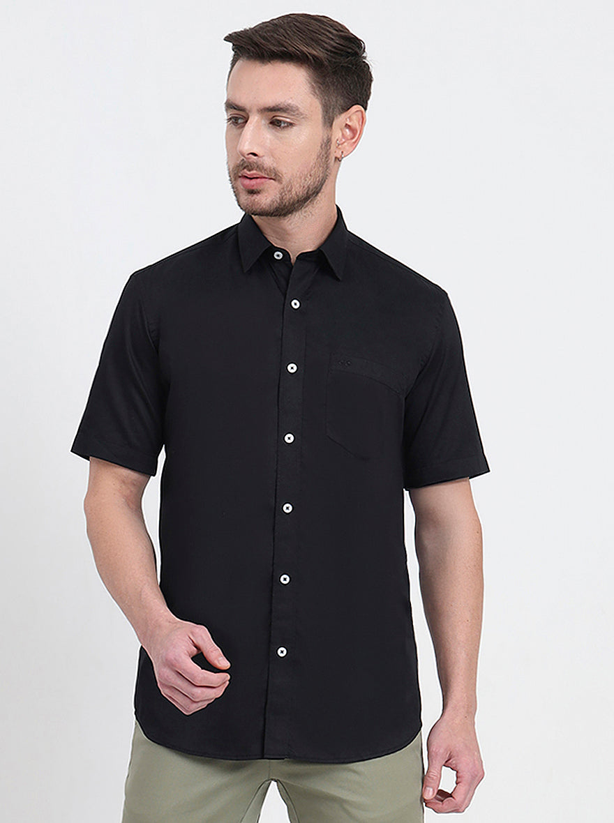 Black Solid Smart Fit Semi Casual Shirt | JadeBlue