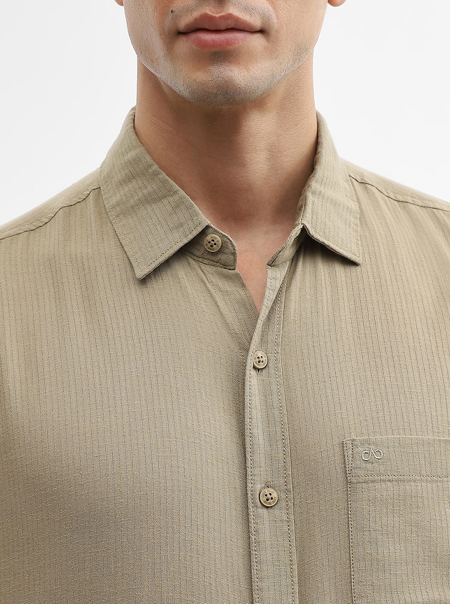 Pista Solid Slim Fit Casual Shirt | JadeBlue