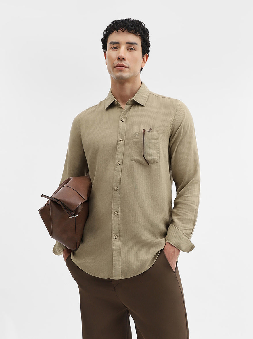 Pista Solid Slim Fit Casual Shirt | JadeBlue