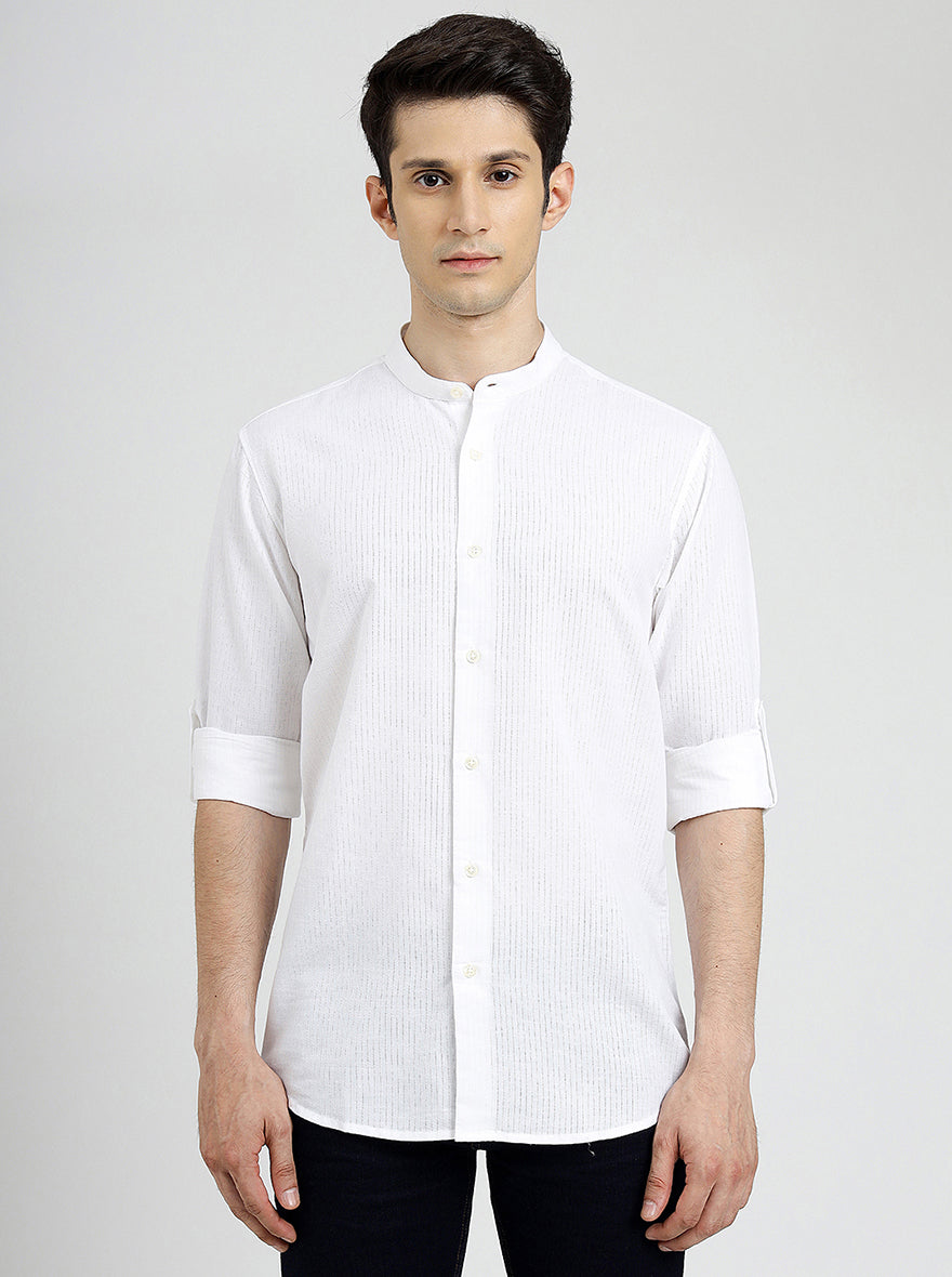 White Solid Slim Fit Casual Shirt | JadeBlue
