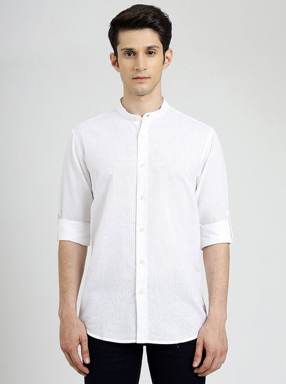 White Solid Slim Fit Casual Shirt | JadeBlue