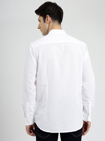 White Solid Slim Fit Casual Shirt | JadeBlue