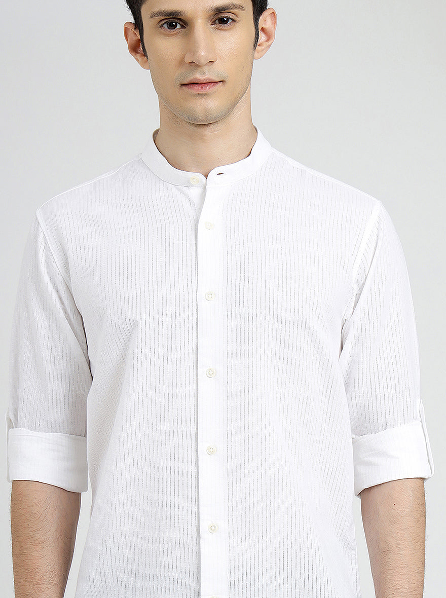White Solid Slim Fit Casual Shirt | JadeBlue