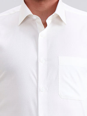 Off-White Solid Regular Fit Formal Shirt | JadeBlue
