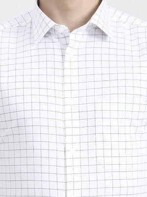 White & Black Checked Regular Fit Formal Shirt | JadeBlue