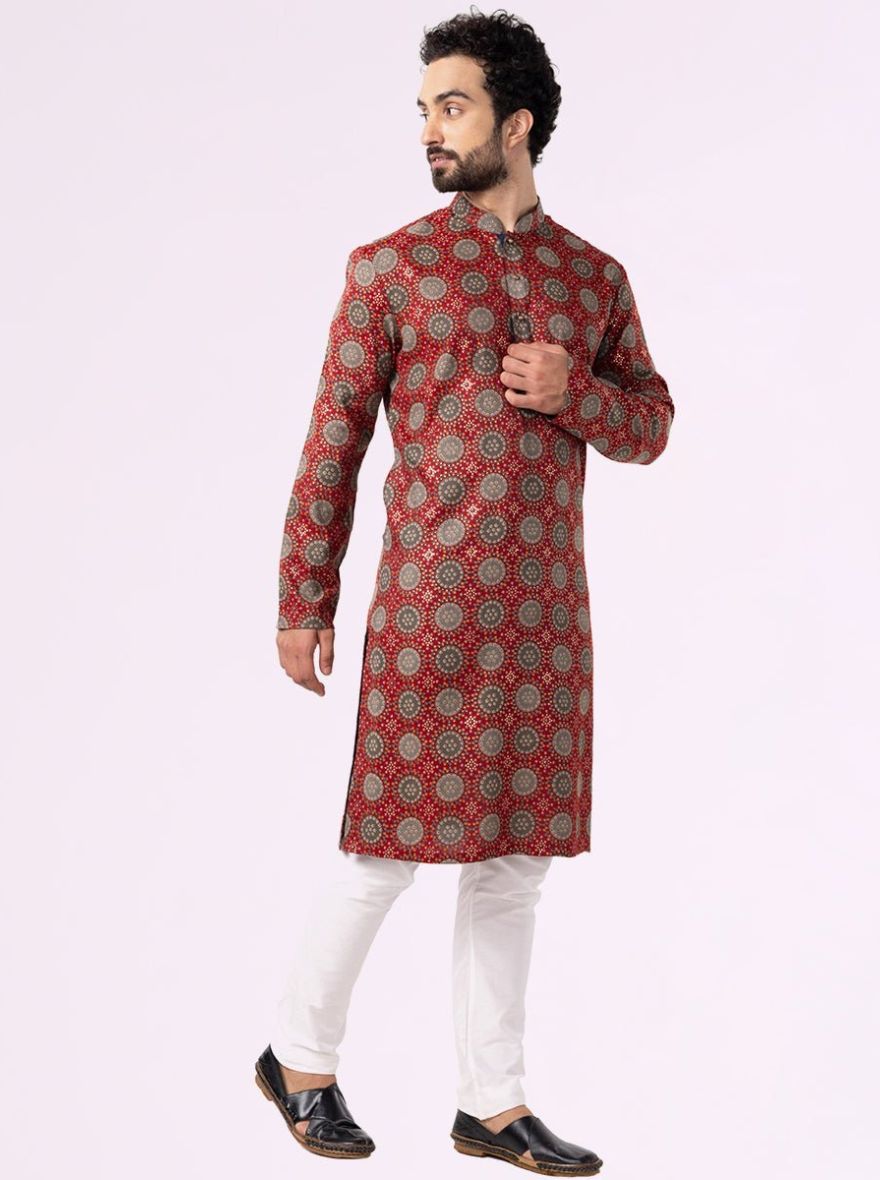 Maroon with Circular Bandhani Print Cotton Blend Men's Kurta