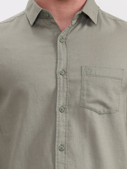 Grey Solid Slim Fit Casual Shirt | JadeBlue