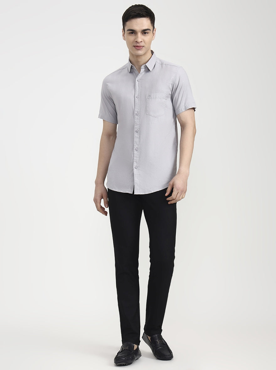Silver Grey Solid Slim Fit Casual Shirt | JadeBlue